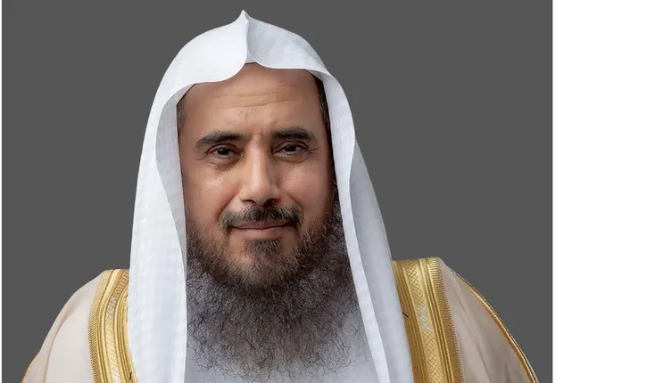 ما حكم قراءة الرقية الشرعية على الماء والزيت والعسل؟.. الخثلان يُجيب