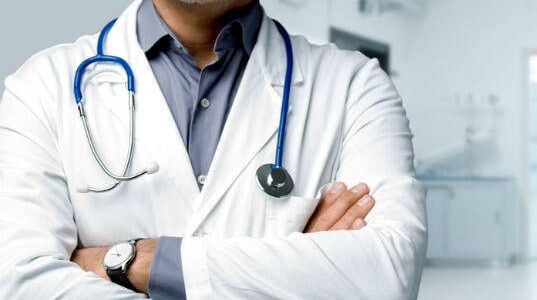 ما فيك إلا العافية تنتهي بإلزام طبيب في مستشفى حكومي بدفع دية القتل الخطأ لورثة مريض تُوفِّي دون تنويمه