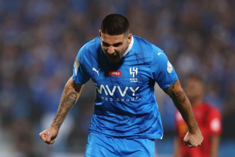 محلل رياضي يوضح حقائق عن مسيرة أبرز محترفي الهلال -فيديو