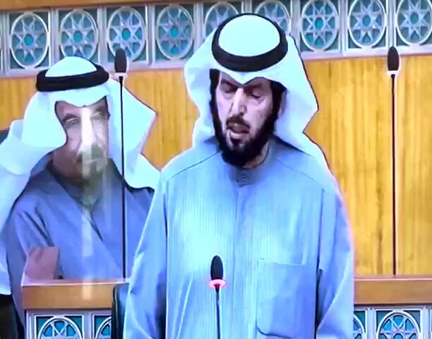 ملاسنة حادة بين النواب عادل الدمخي ومرزوق الغانم في مجلس الأمة الكويتي تثير جدلاً واسعاً -فيديو