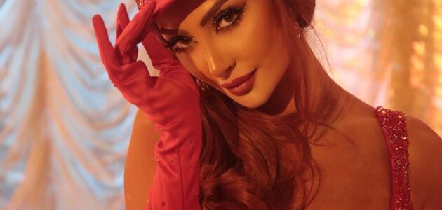 نور الغندور تخف الأنظار بالأحمر الناري في كواليس عرابة بيروت