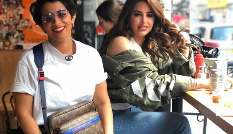 نوره العميري تنتقد فوز الفهد بسبب شراءها جاكيت بسعر خيالي