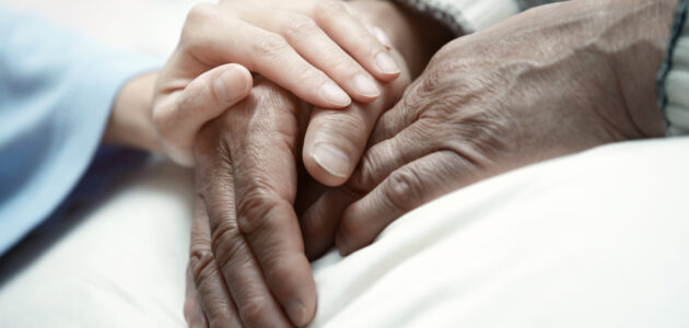 هل يجوز هجر الأم الظالمة بالأدلة الشرعية