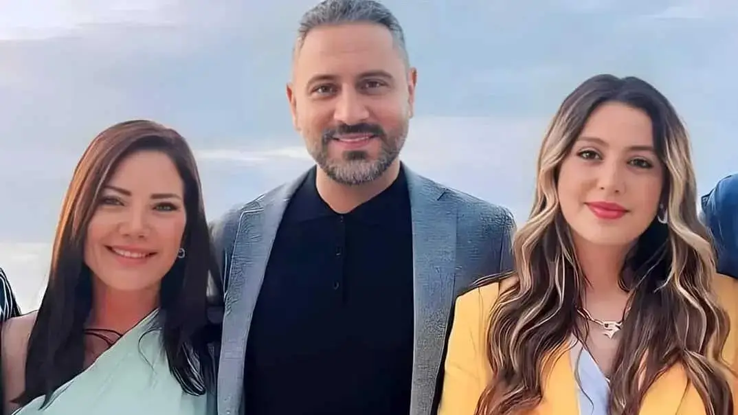 من هي والدة سامر في مسلسل الخائن؟