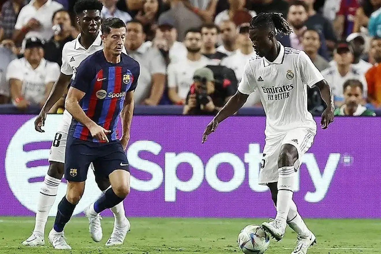 مشاهدة مباراة ريال مدريد وبرشلونة الكلاسيكو بث مباشر على تويتر في كأس السوبر