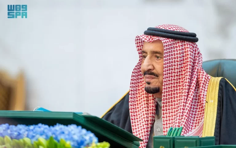 خادم الحرمين يرأس جلسة ⁧‫مجلس الوزراء في الرياض ويتخذ عدداً من القرارات