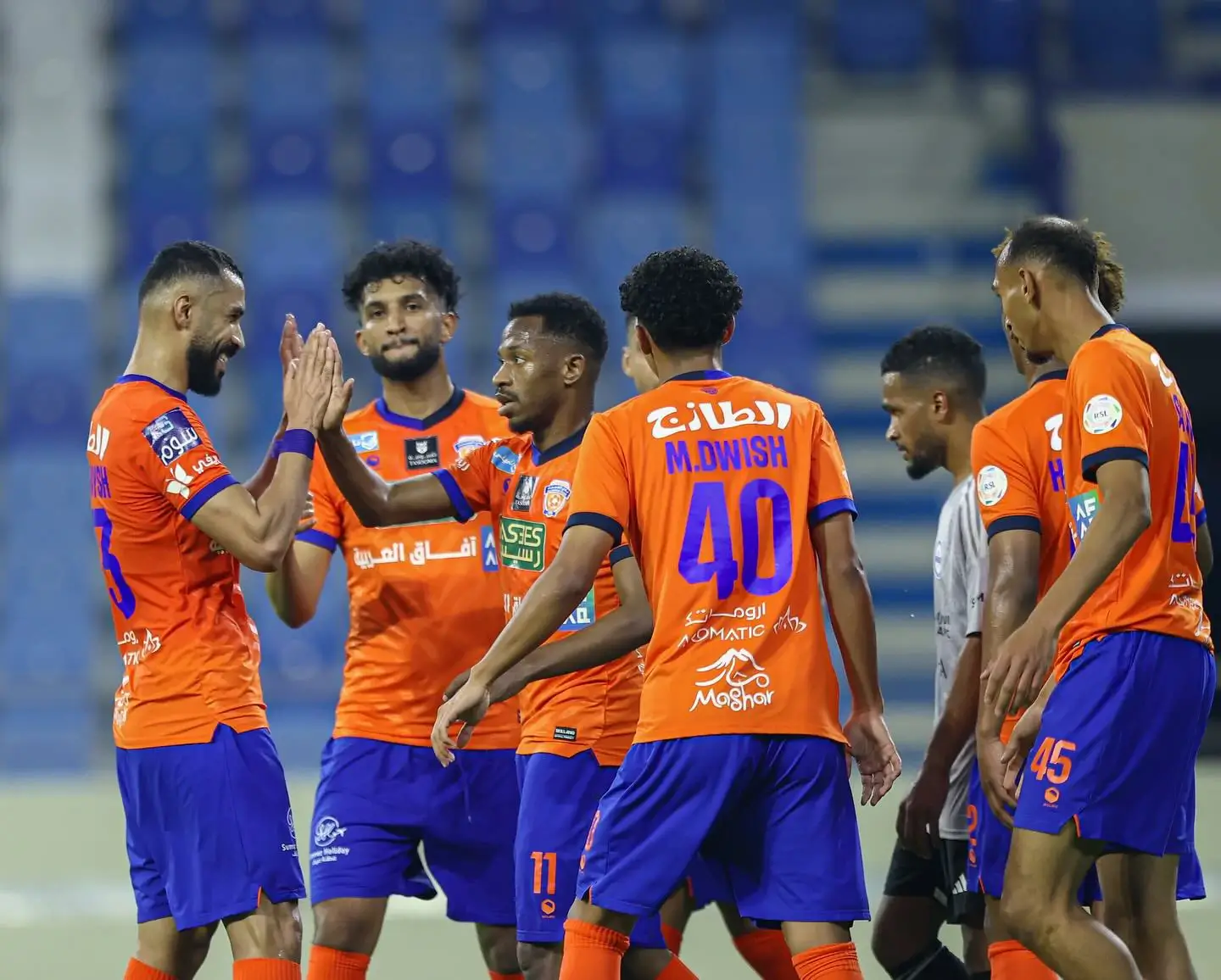 مشاهدة المباراة الودية بين الوحدة الإماراتي والفيحاء السعودي بث مباشر