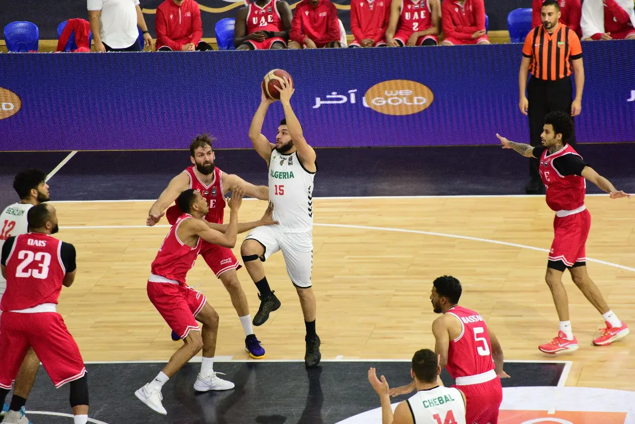 مشاهدة بث مباشر مباراة الإمارات وتونس لكرة السلة، قناة دبي الرياضية، في البطولة العربية