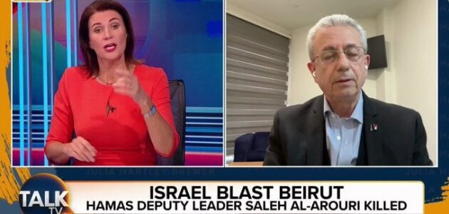 أعتذر أن امرأة تحادثك.. شاهد مذيعة بريطانية تصرخ بوجه مسؤول فلسطيني