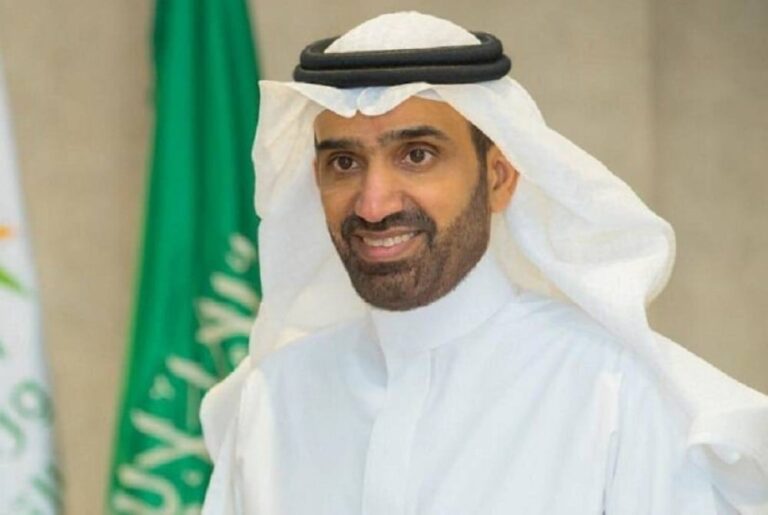 إلزام منشآت القطاع الخاص بتدريب الطلاب