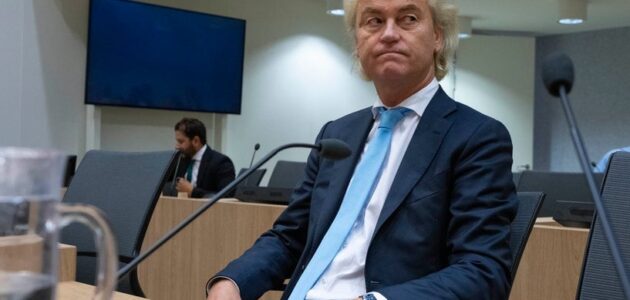 اقترحه عام 2018.. الهولندي المتطرف خيرت فيلدرز يعلن تراجعه عن موقفه بشأن المساجد والقرآن