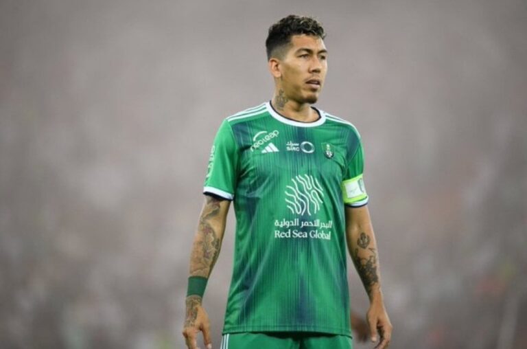 الأهلي يوافق على إعارة المهاجم البرازيلي فيرمينو .. بشرط