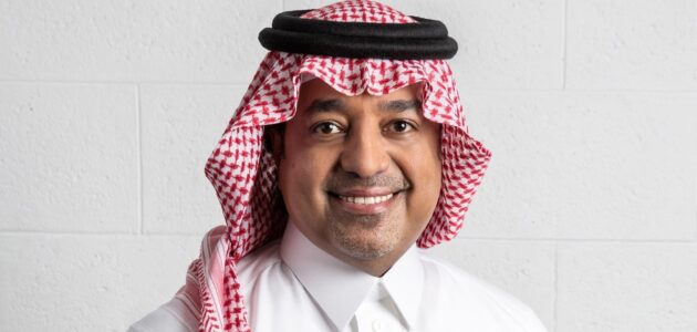 بإطلالة لافتة.. شاهد راشد الماجد في أحدث ظهور