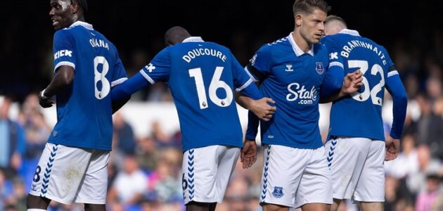 بث مباشر مباراة إيفرتون وكريستال بالاس في بطولة كأس الاتحاد الإنجليزي