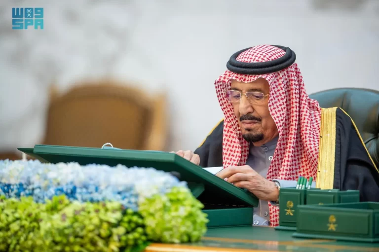 توجيه تعديل عُطَل الأعياد في الجهات الحكومية يبدأ من هذا الموعد.. والكشف عن الجهات المشمولة