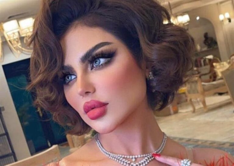 حليمة بولند تشكر طليقها بعد مكالمة مع ابنتيهما