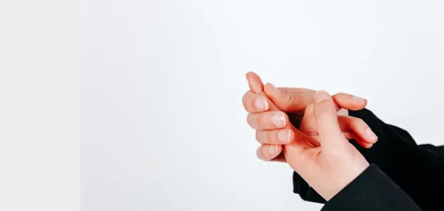 دراسة حديثة تكشف عن علامة في أصابع اليد تدل على وجود اضطراب نفسي