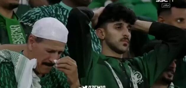 شاهد بكاء الإعلامي الرياضي إبراهيم الفريان بعد خسارة المنتخب من كوريا الجنوبية