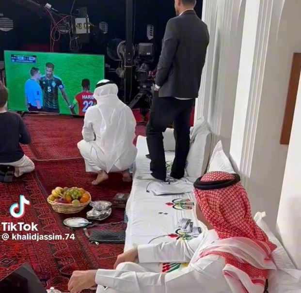 شاهد ردة فعل محللي برنامج المجلس بعد هدف البليهي وفوز الأخضر على عمان