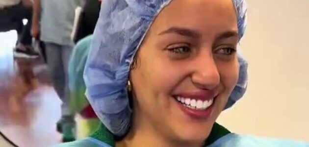 شاهد كيف تحول لون عين فتاة من البني للأخضر بشكل دائم؟