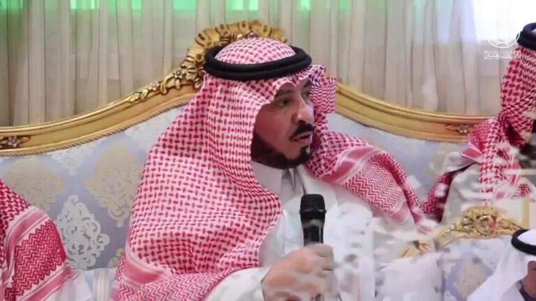 شاهد كيف رد الأمير تركي بن طلال بقوة على مداخلة أحد الأعيان خلال لقائه مشايخ القبائل والنواب ؟