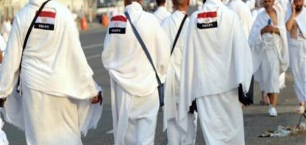 ضجة بمصر.. هل أوقفت شركات السياحة رحلات العمرة لشهر فبراير ؟
