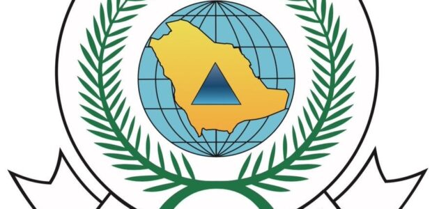 فرق الدفاع المدني تسيطر على حريق في محطة وقود بتبوك.. والكشف عن عدد الضحايا -فيديو