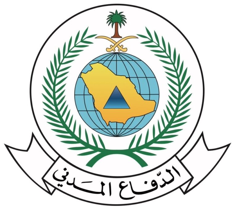 فرق الدفاع المدني تسيطر على حريق في محطة وقود بتبوك.. والكشف عن عدد الضحايا -فيديو