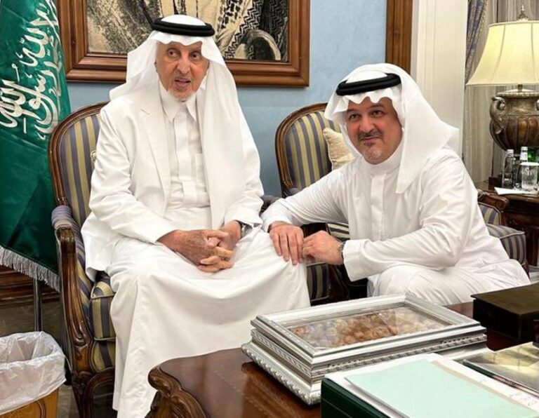 فيديو.. الأمير بندر بن خالد الفيصل يكشف التطورات الصحية لوالده