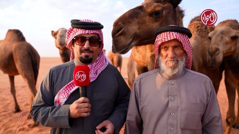 فيديو.. الراعي الشهير الشيباني يُعلق على مشاركته في مهرجان الملك عبد العزيز للإبل ويكشف سر تعلقه بها