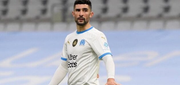 فيديو طريف لألفارو غونزاليز خلال إجازته في المملكة: أنا راعي الإبل