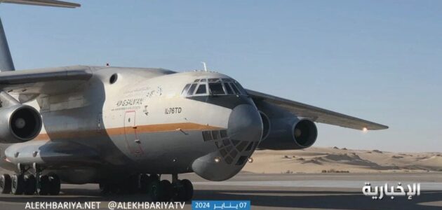 فيديو.. وصول الطائرة السعودية الـ 38 إلى مطار العريش لإغاثة غزة
