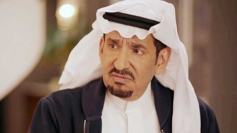 فيديو يكشف عن الشبه الكبير بين الفنان عبدالله السدحان وابنه في حفل Joy Awards 2024
