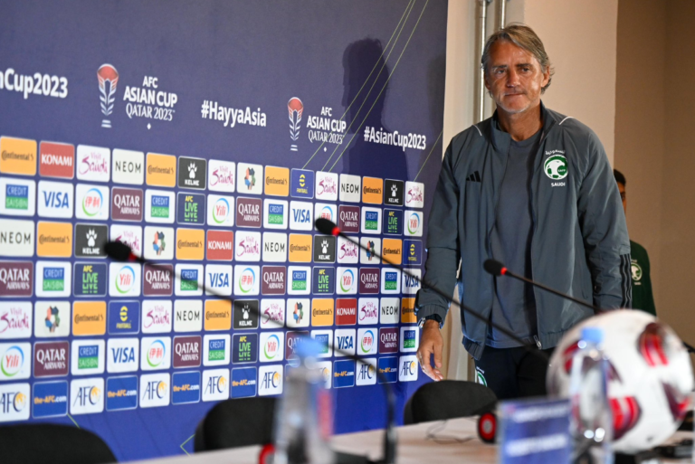 مدرب المنتخب السعودي يوضح حقيقة تصريحاته حول استبعاد الأخضر من الترشيح على اللقب الآسيوي