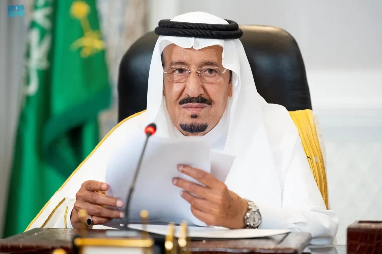 من جميع دول العالم.. خادم الحرمين الشريفين يوافق على استضافة 1000 معتمر