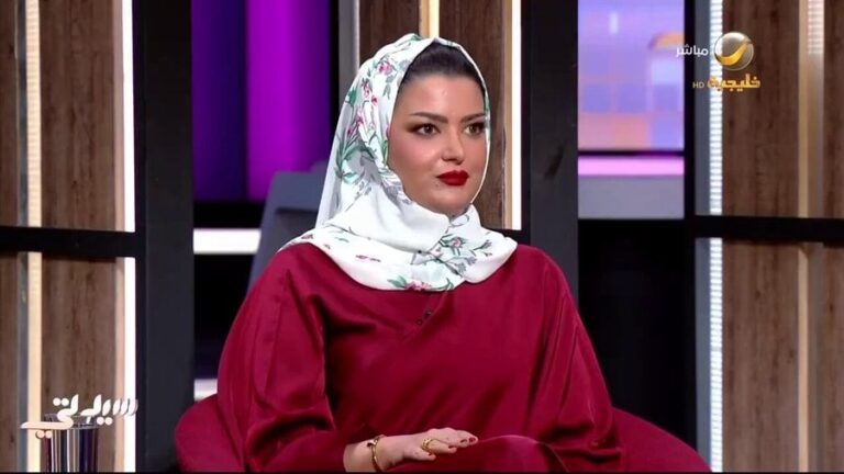 هناك متطلبات أهم من المظهر.. مضيفة طيران سعودية توضح شروط التقديم على مهنة الضيافة الجوية -فيديو