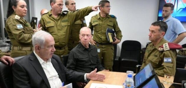 وزير الدفاع الإسرائيلي ينفجر غاضبا في وجه نتنياهو وينسحب من الاجتماع