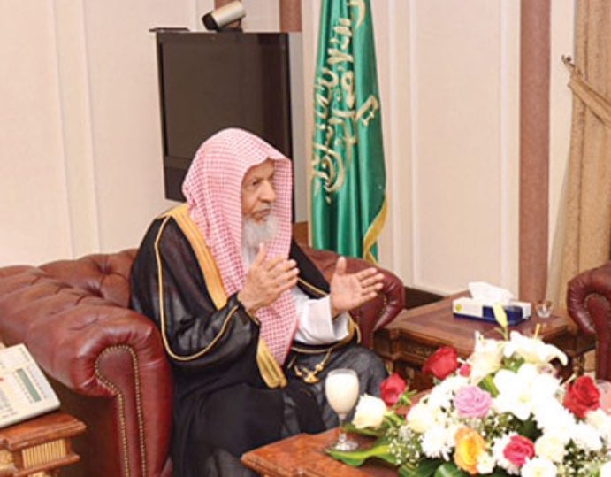 وفاة الشيخ غيهب بن محمد الغيهب المستشار في الديوان الملكي ورئيس المحكمة العليا سابقًا