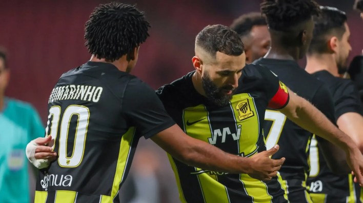 تذاكر الاتحاد والطائي متاحة للحجز في دوري الروشان السعودي