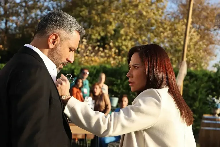 شاهد مسلسل الخائن الحلقة 80 كاملة بدون اعلانات HD