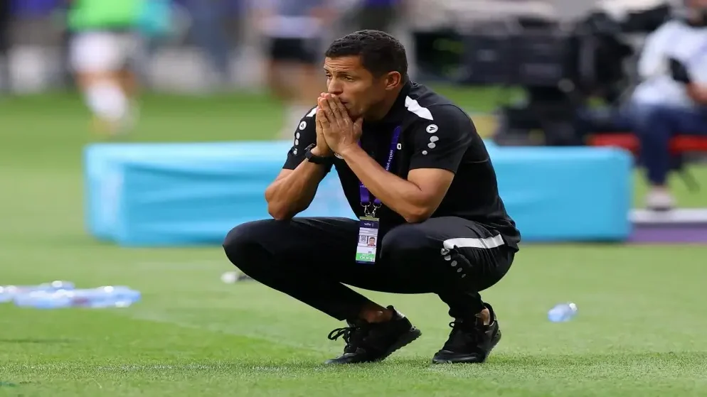 من هو حسين عموتة؟ أسعد مدرب في العالم