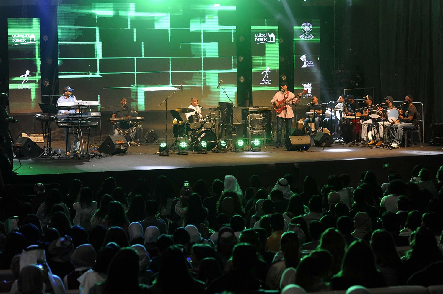 شاهد البث المباشر لحفل فرقة ميامي بالدمام اليوم