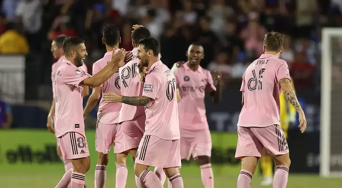 مشاهدة مباراة انتر ميامي وفيسيل كوبي الودية بث مباشر بدون انقطاع