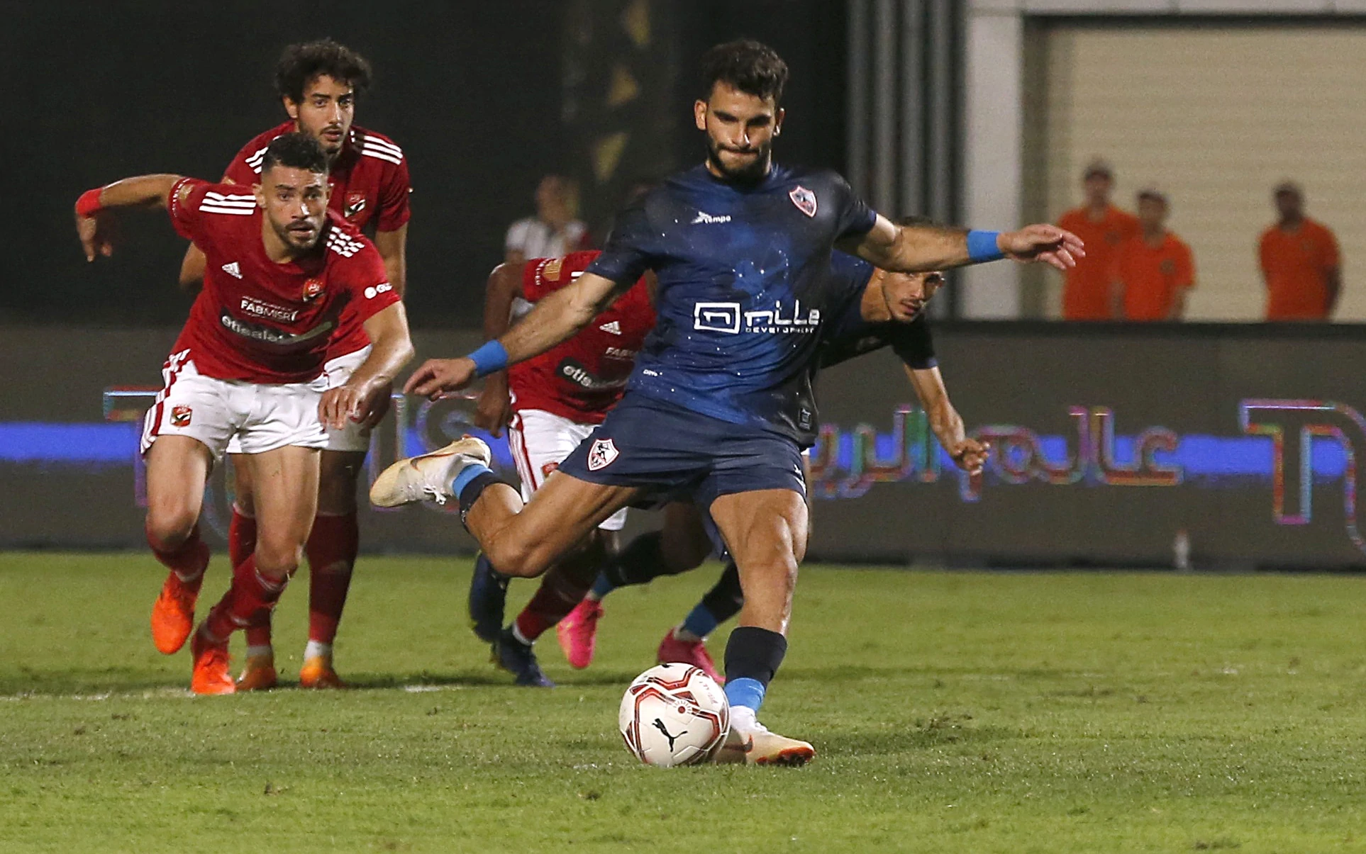 أين يمكنني مشاهدة مباراة الاهلي والزمالك نهائي كأس مصر؟