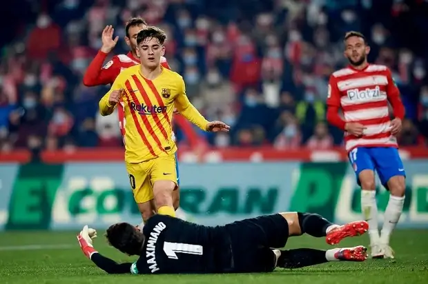 مباراة برشلونة وغرناطة