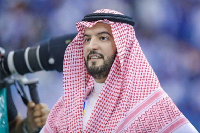 أنباء عن رحيل بن نافل من رئاسة الهلال.. والإعلامي السيف يُعلق