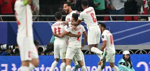 من هو الحسين عموتة؟.. أسعد مدرب في العالم