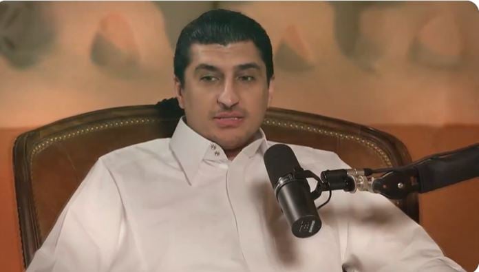 الأمير أحمد بن سلطان يظهر في فيديو ترويجي للقاءه المتلفز عبر بودكاست عمار على منصة شاشا