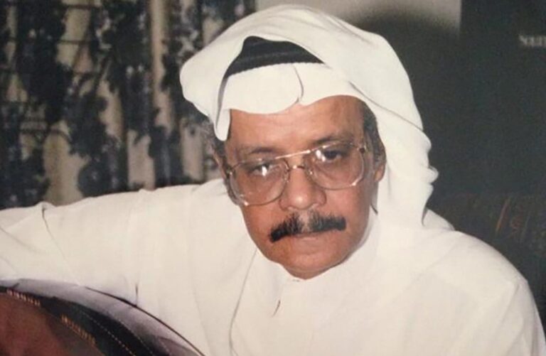 الأمير عبدالرحمن بن مساعد يكشف ردة فعل غير لائقة لشيخ على وفاة الفنان طلال مداح
