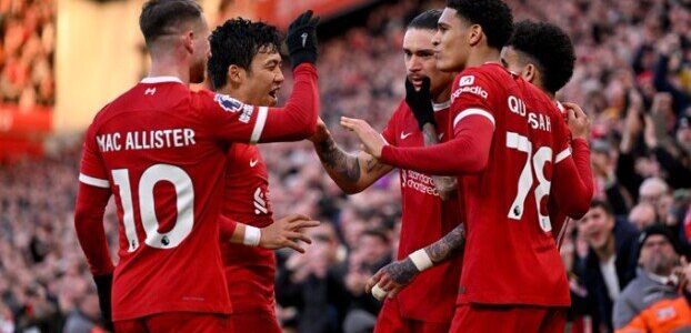 برينتفورد ضد ليفربول.. كلوب يعلن تشكيل الريدز وموقف محمد صلاح